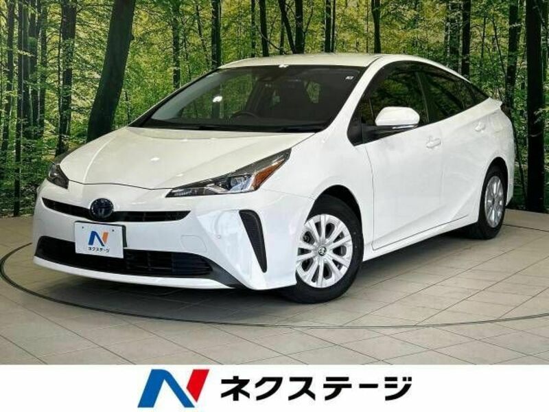 TOYOTA　PRIUS