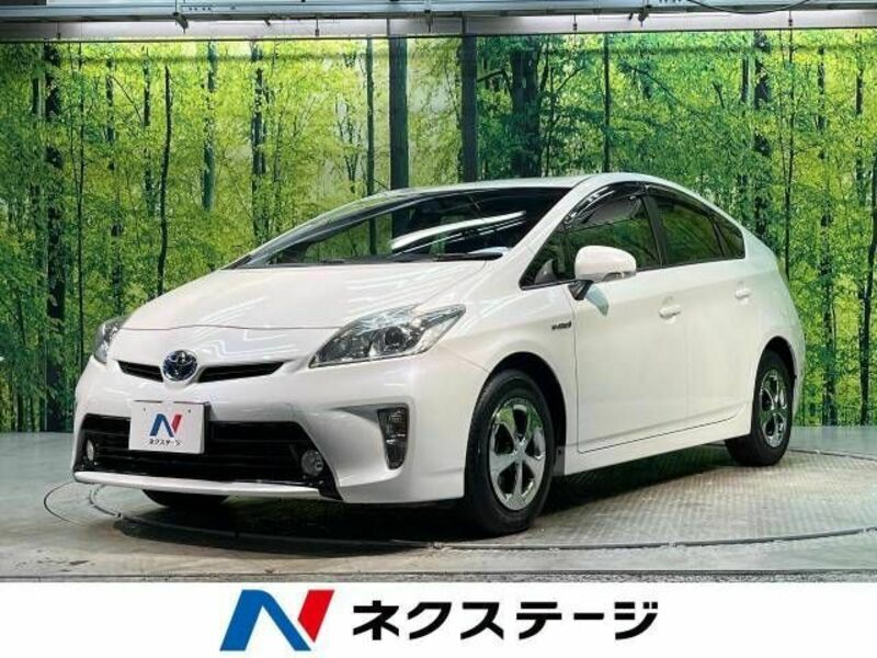 TOYOTA　PRIUS