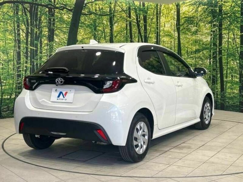 YARIS-17