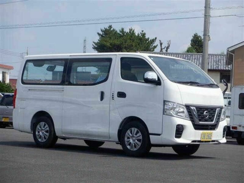 NISSAN　NV350 CARAVAN