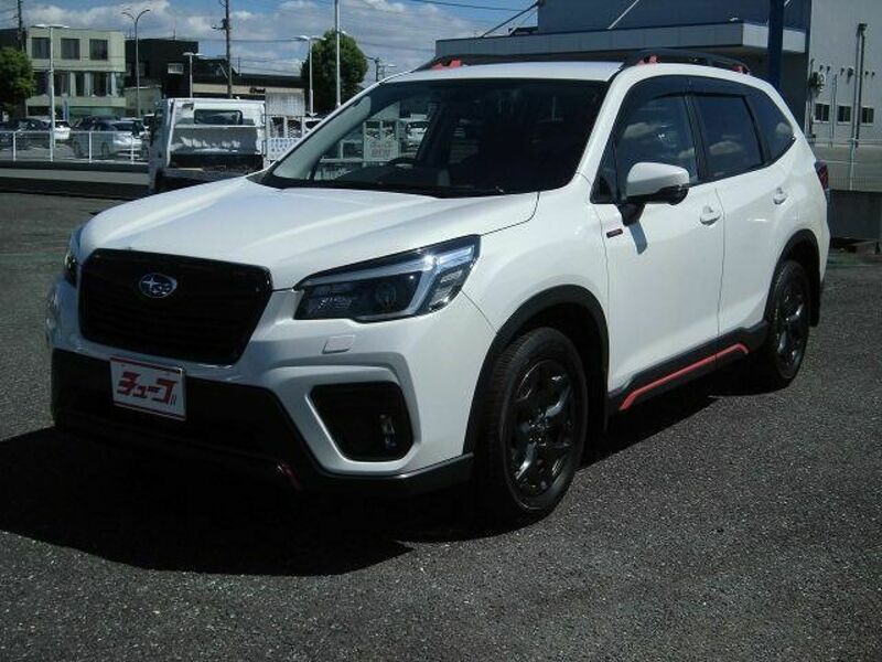 SUBARU　FORESTER