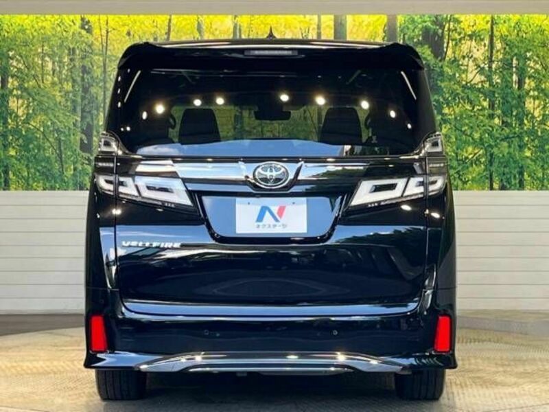 VELLFIRE-16