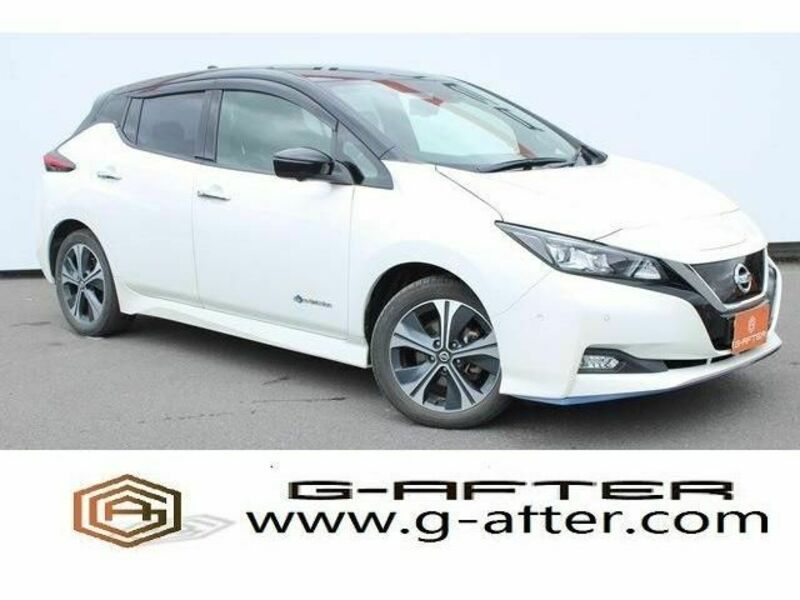 NISSAN　LEAF