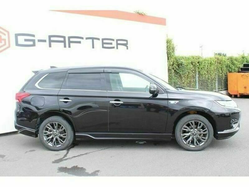 OUTLANDER PHEV-2