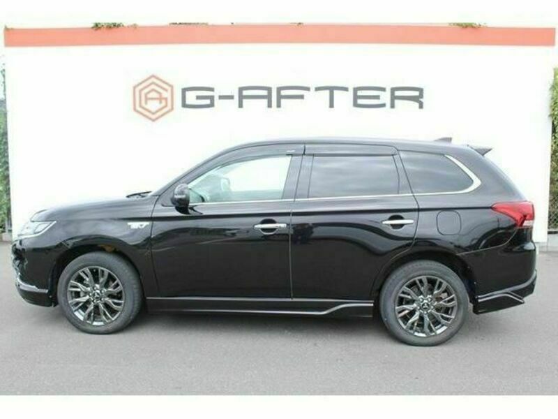 OUTLANDER PHEV-4