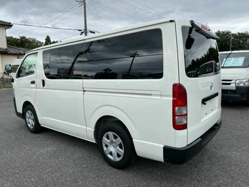 HIACE VAN-4