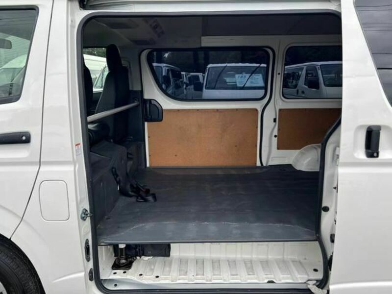 HIACE VAN-25