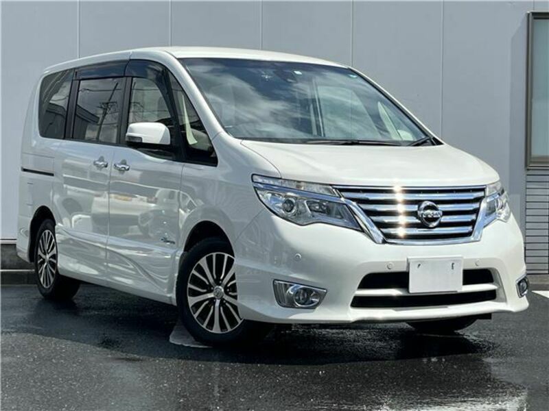 NISSAN　SERENA