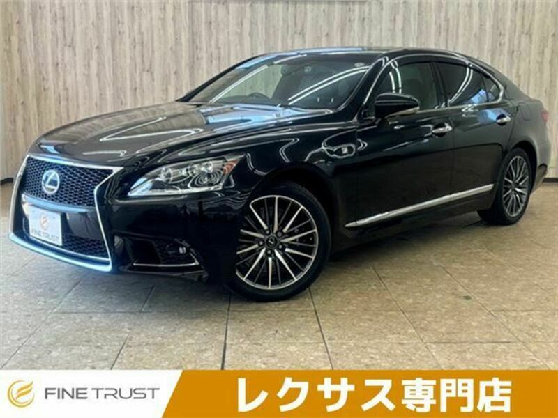 LEXUS　LS