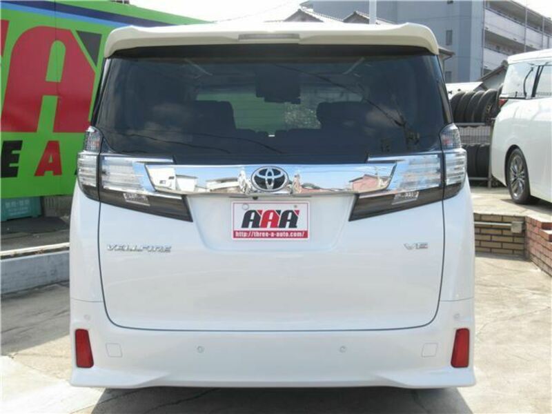 VELLFIRE-3