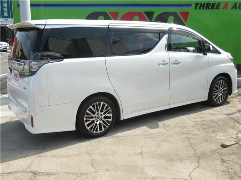 VELLFIRE-5