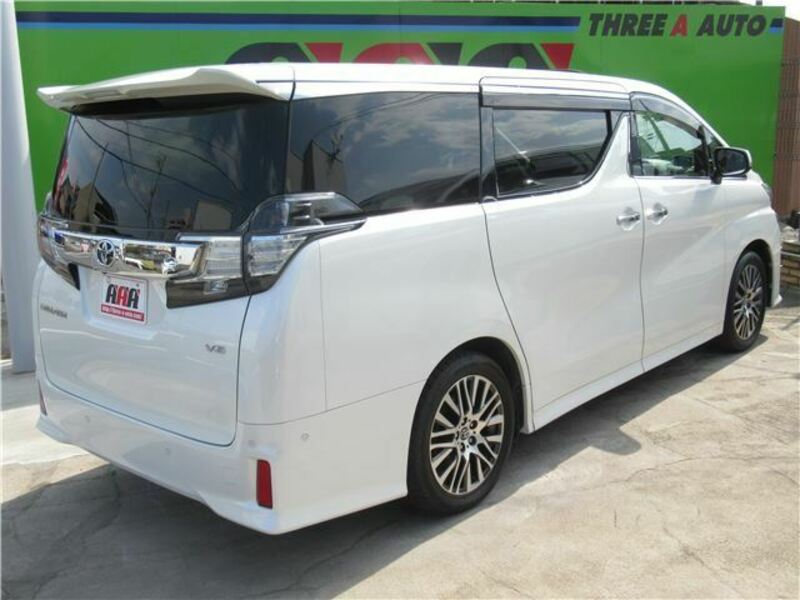 VELLFIRE-6