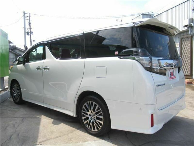 VELLFIRE-7