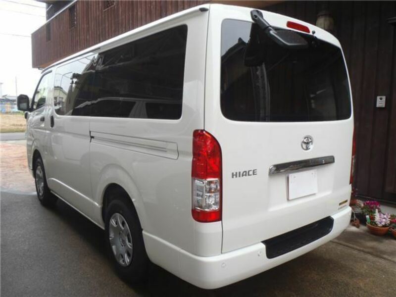 HIACE VAN-1