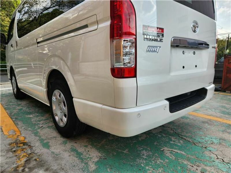 HIACE-12