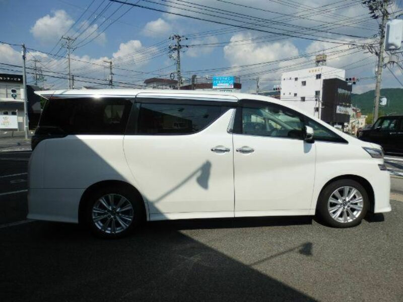 VELLFIRE-7