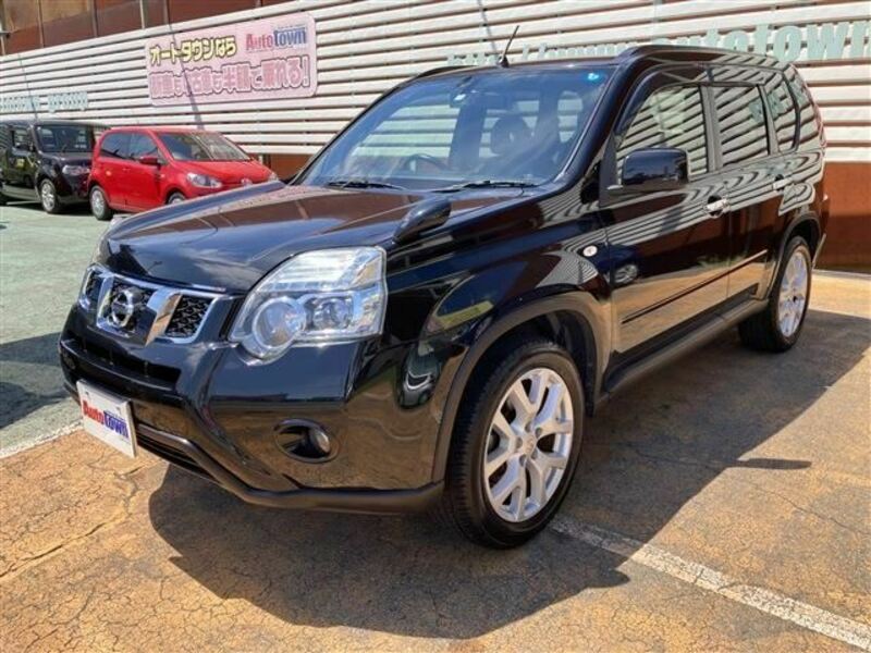 NISSAN　X-TRAIL