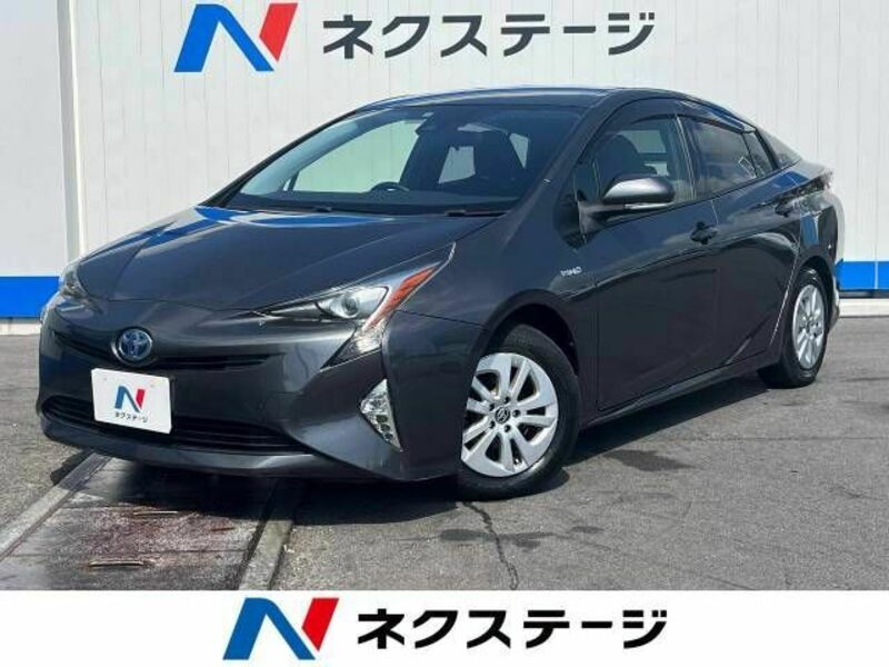 TOYOTA　PRIUS