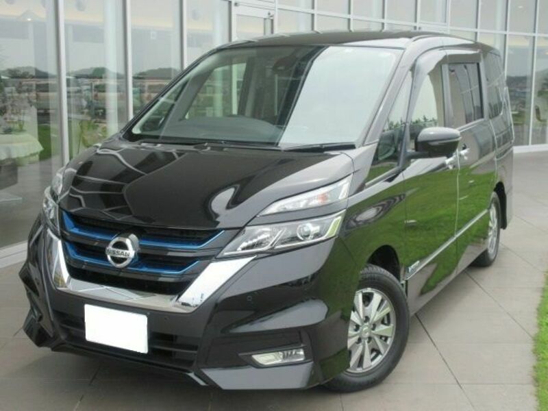 NISSAN　SERENA