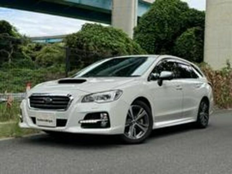 SUBARU　LEVORG