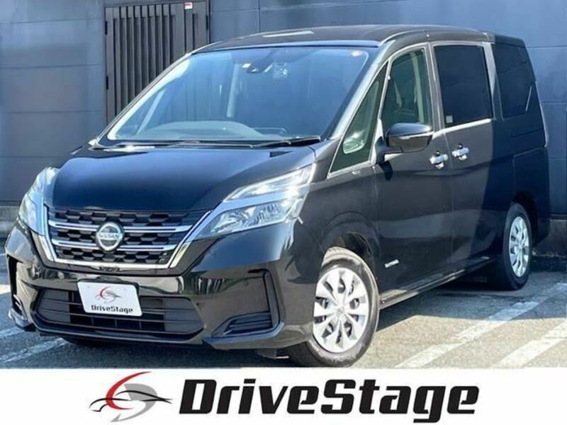 NISSAN　SERENA