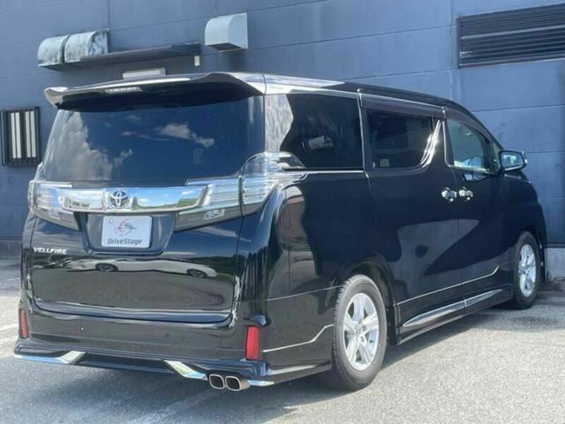 VELLFIRE-13