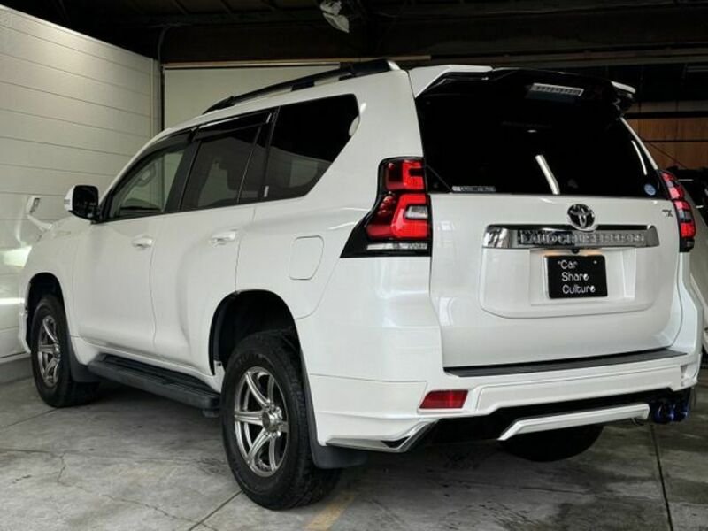 LAND CRUISER PRADO-4