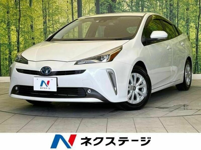 TOYOTA　PRIUS