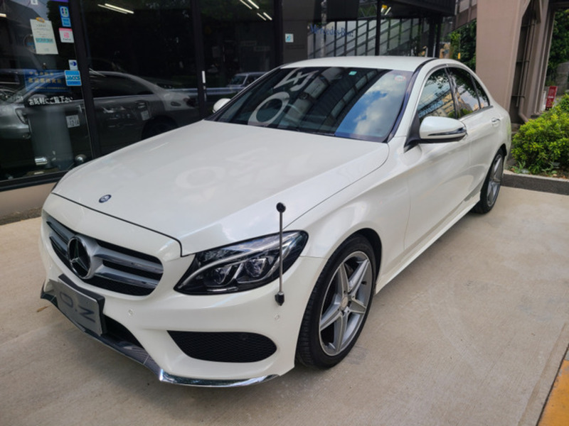 MERCEDES-BENZ　C-CLASS