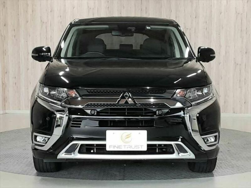 OUTLANDER PHEV-17