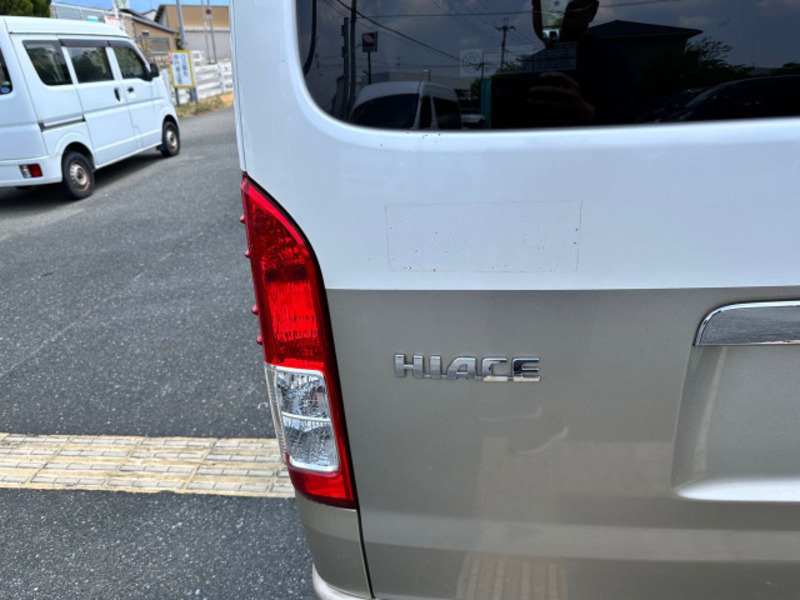 HIACE-12