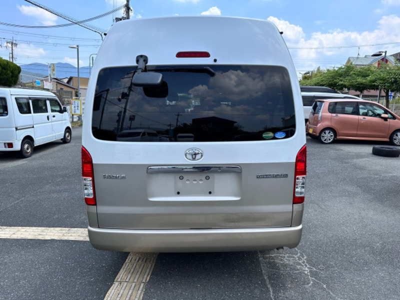 HIACE-5