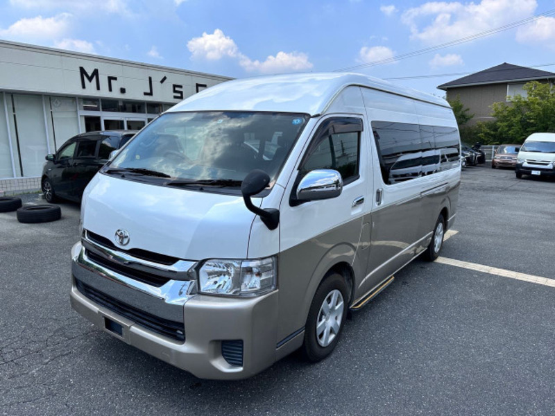 HIACE