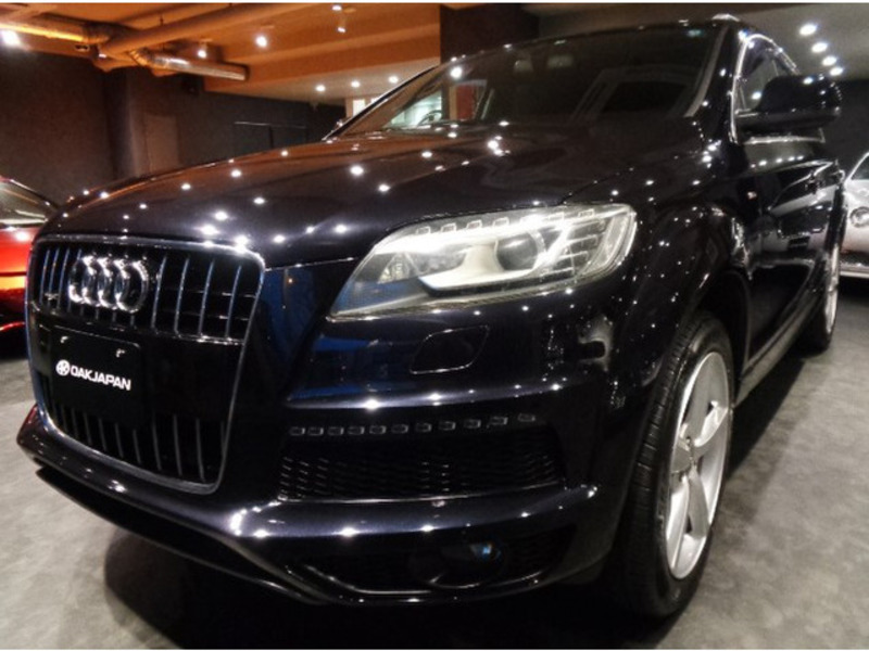 AUDI　Q7