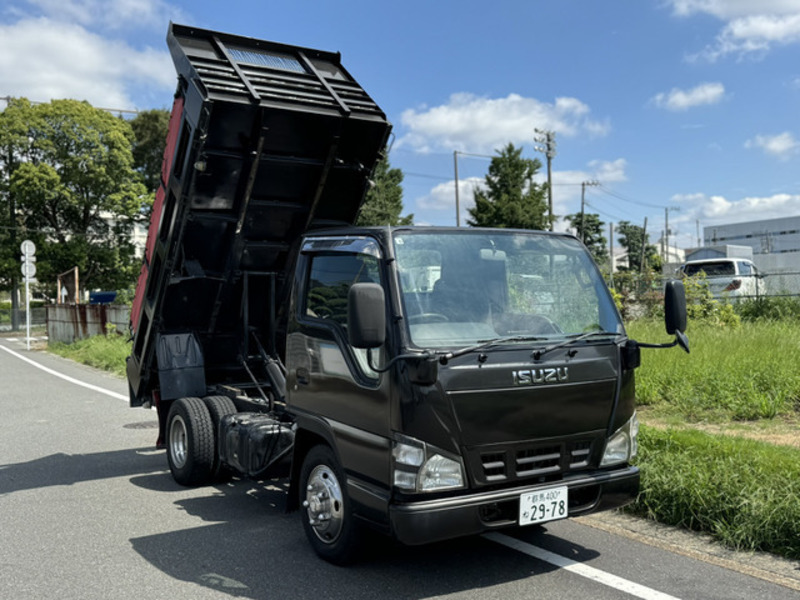 ISUZU　ELF