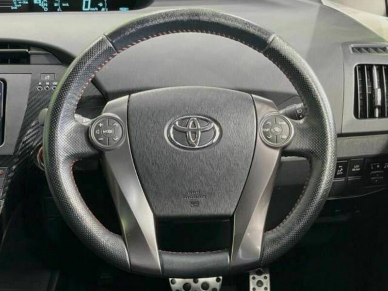 PRIUS-11