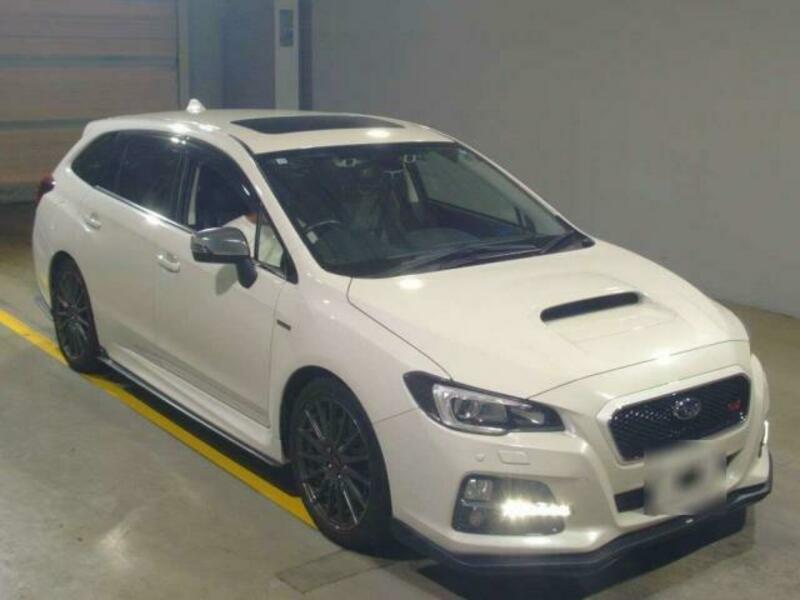 SUBARU　LEVORG