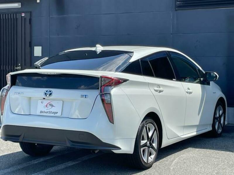 PRIUS-15