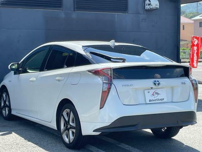 PRIUS-3