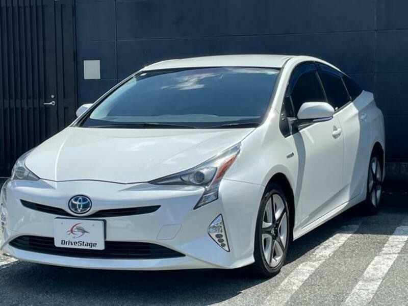 PRIUS-11