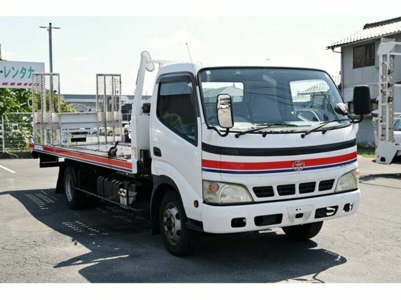 TOYOTA　DYNA