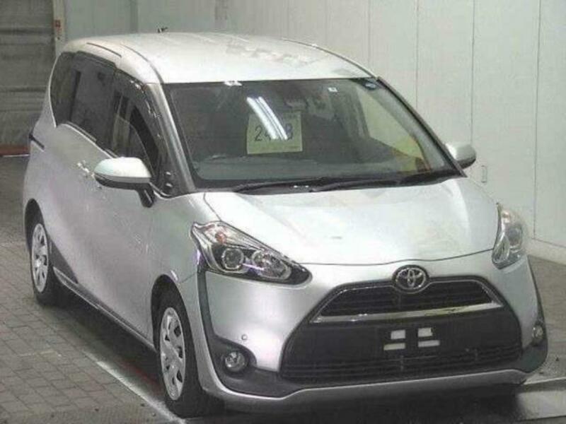 TOYOTA　SIENTA