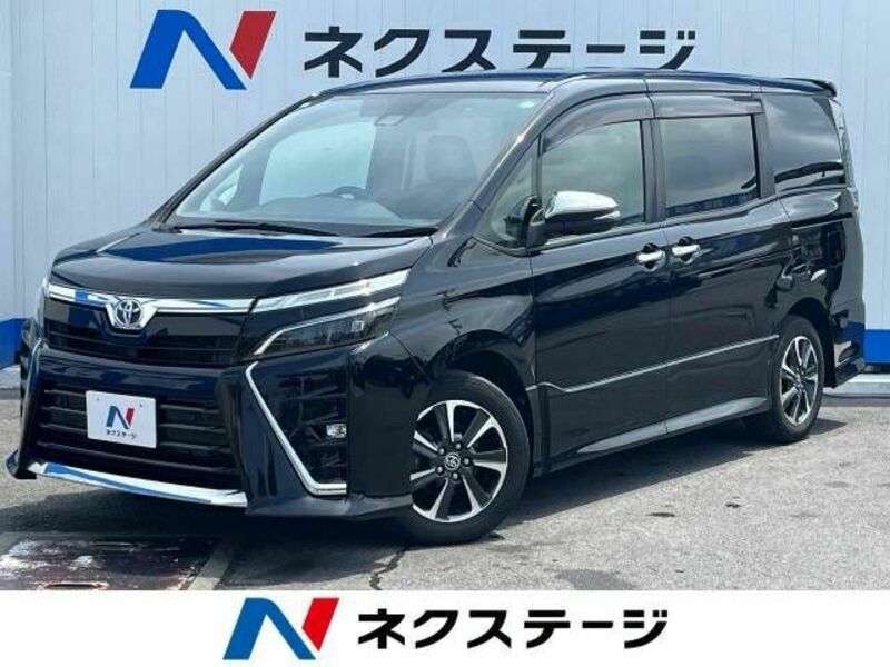 TOYOTA　VOXY