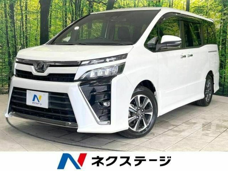 TOYOTA　VOXY