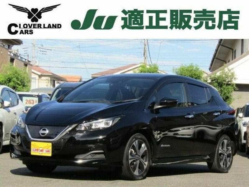 NISSAN　LEAF