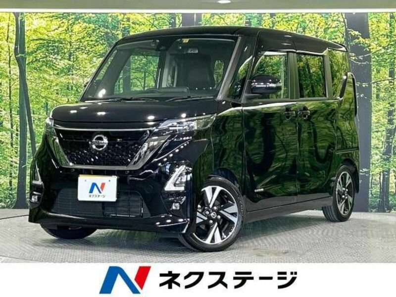 NISSAN　ROOX