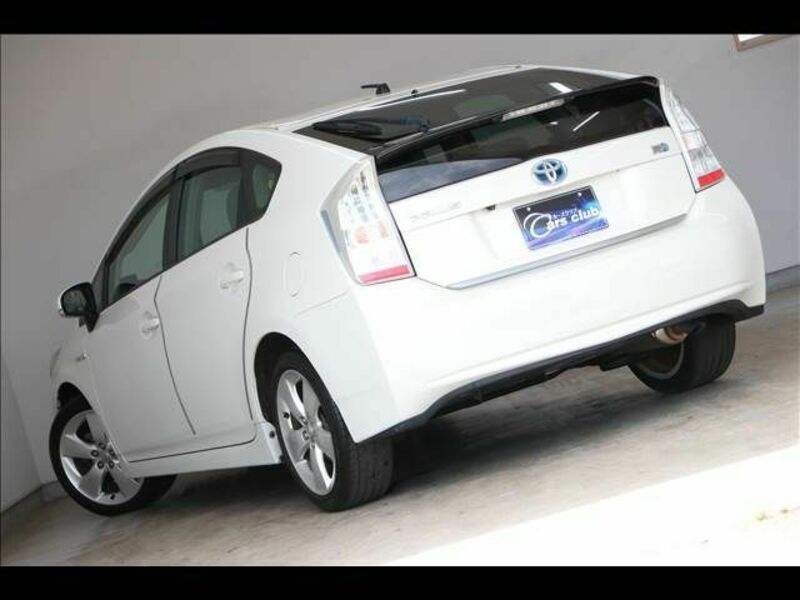 PRIUS-10