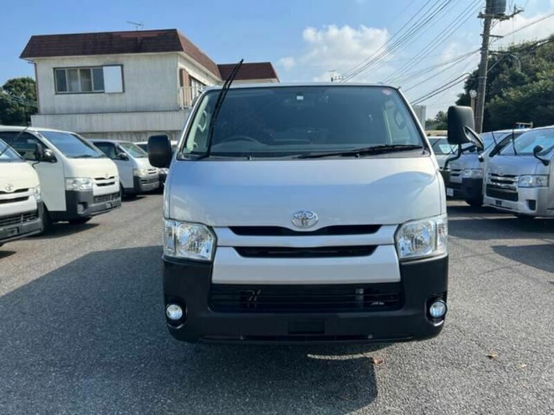 HIACE VAN-1