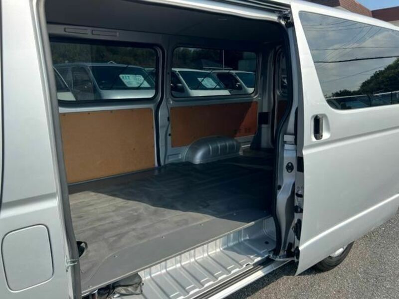 HIACE VAN-24