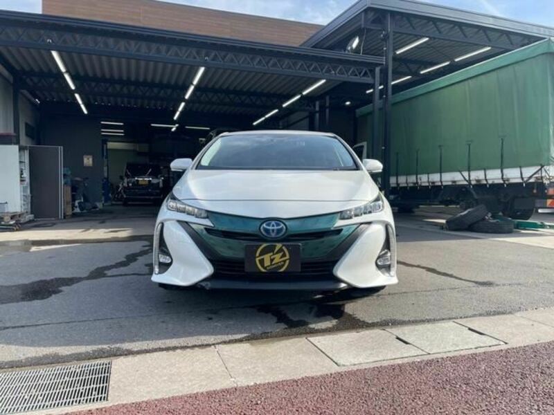 PRIUS PHV-26